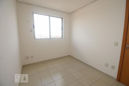 Quarto 1 de apartamento para alugar com 2 quartos, 68m² em Samambaia Sul, Brasília
