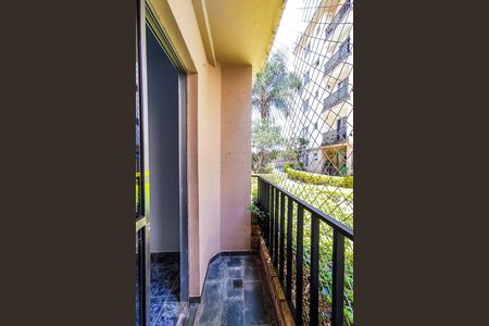Varanda de apartamento à venda com 2 quartos, 52m² em Jardim das Palmas, São Paulo
