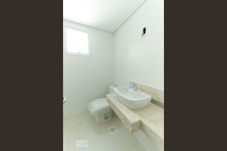 Apartamento à venda com 71m², 2 quartos e 2 vagasBanheiro da suíte