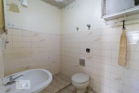 Banheiro de apartamento para alugar com 1 quarto, 50m² em Bela Vista, São Paulo