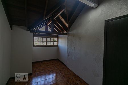 Casa à venda com 200m², 4 quartos e 2 vagas Casa à venda com 200m², 4 quartos e 2 vagasQuarto 3