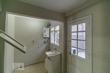 Casa à venda com 200m², 4 quartos e 2 vagas Casa à venda com 200m², 4 quartos e 2 vagasÁrea de Serviço