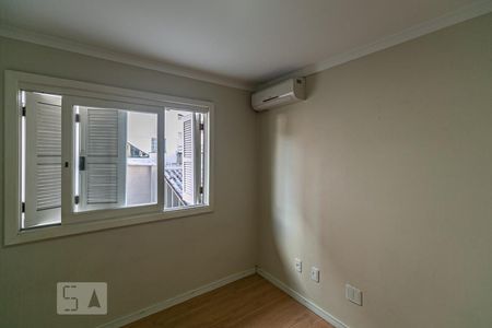 Casa à venda com 200m², 4 quartos e 2 vagas Casa à venda com 200m², 4 quartos e 2 vagasQuarto 1