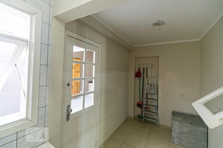 Casa à venda com 200m², 4 quartos e 2 vagas Casa à venda com 200m², 4 quartos e 2 vagasÁrea de Serviço