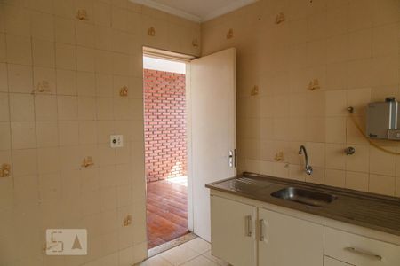 Cozinha de apartamento para alugar com 2 quartos, 60m² em Vila Gomes Cardim, São Paulo