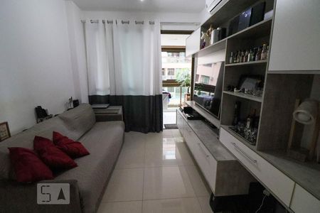 Apartamento à venda com 76m², 2 quartos e 1 vagaSala