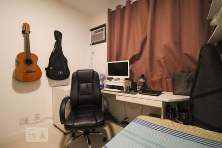 Apartamento à venda com 76m², 2 quartos e 1 vagaQuarto