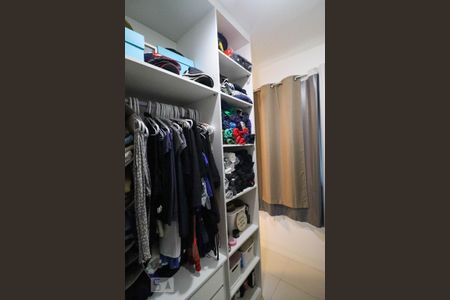 Apartamento à venda com 76m², 2 quartos e 1 vagaCloset da suíte