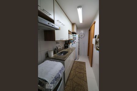 Apartamento à venda com 76m², 2 quartos e 1 vagaCozinha
