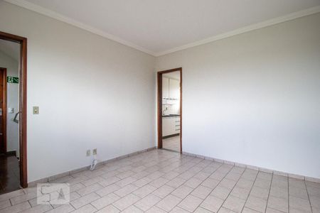 Sala de apartamento para alugar com 3 quartos, 60m² em Brasil, Uberlândia