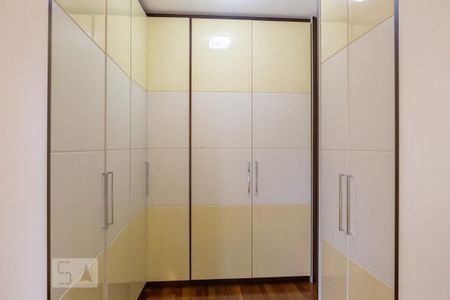 Apartamento à venda com 174m², 3 quartos e 3 vagasSuíte 1