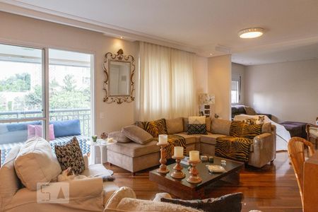 Sala de apartamento à venda com 3 quartos, 174m² em Vila Romana, São Paulo