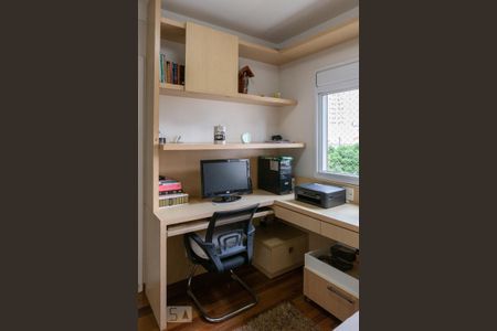 Apartamento à venda com 174m², 3 quartos e 3 vagasSuíte 2