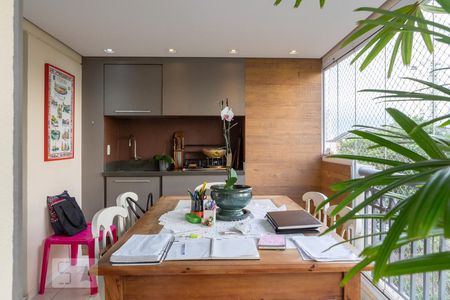 Varanda Gourmet de apartamento à venda com 3 quartos, 174m² em Vila Romana, São Paulo