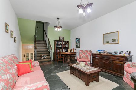 Sala de Estar de casa para alugar com 3 quartos, 160m² em Vila Vitoria, Mogi das Cruzes