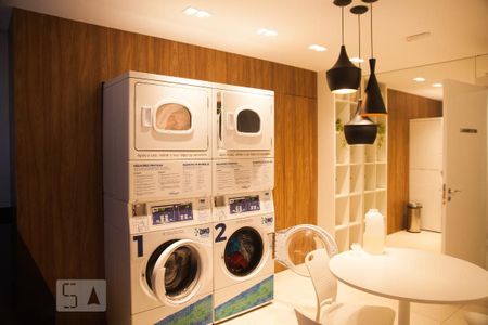 Studio à venda com 26m², 1 quarto e sem vaga Studio à venda com 26m², 1 quarto e sem vagaÁrea comum - Lavanderia