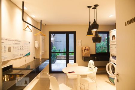 Studio à venda com 26m², 1 quarto e sem vaga Studio à venda com 26m², 1 quarto e sem vagaÁrea comum - Lavanderia