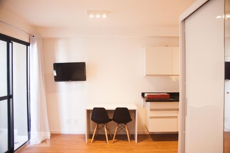 Sala/Quarto de kitnet/studio à venda com 1 quarto, 26m² em Centro, São Paulo