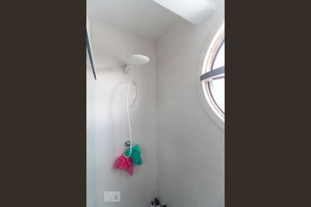 Casa para alugar com 230m², 5 quartos e 4 vagas Casa para alugar com 230m², 5 quartos e 4 vagasBanheiro do quarto 1