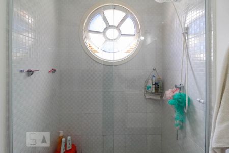 Casa para alugar com 230m², 5 quartos e 4 vagas Casa para alugar com 230m², 5 quartos e 4 vagasBanheiro