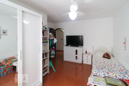 Casa para alugar com 230m², 5 quartos e 4 vagas Casa para alugar com 230m², 5 quartos e 4 vagasQuarto 4