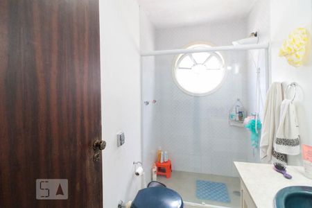 Casa para alugar com 230m², 5 quartos e 4 vagas Casa para alugar com 230m², 5 quartos e 4 vagasBanheiro