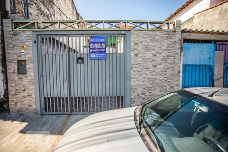 Casa à venda com 70m², 2 quartos e sem vaga Casa à venda com 70m², 2 quartos e sem vagaFachada