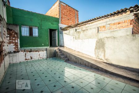 Casa à venda com 70m², 2 quartos e sem vaga Casa à venda com 70m², 2 quartos e sem vagaTerraço