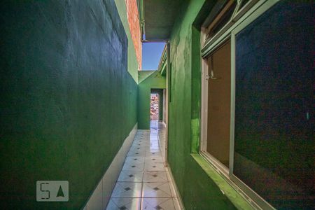 Casa à venda com 70m², 2 quartos e sem vaga Casa à venda com 70m², 2 quartos e sem vagaCorredor - externo