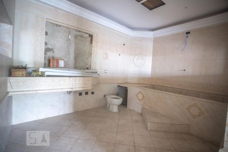 Casa à venda com 900m², 8 quartos e 10 vagas Casa à venda com 900m², 8 quartos e 10 vagasBanheiro suíte 3