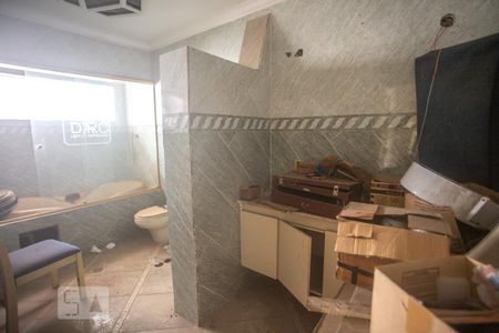 Casa à venda com 900m², 8 quartos e 10 vagas Casa à venda com 900m², 8 quartos e 10 vagasBanheiro suíte 2