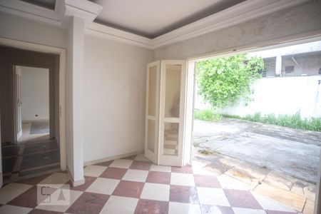 Casa à venda com 900m², 8 quartos e 10 vagas Casa à venda com 900m², 8 quartos e 10 vagasQuarto 3