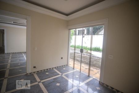 Sala de estar de casa à venda com 8 quartos, 900m² em Santa Terezinha, São Bernardo do Campo