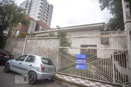 Casa à venda com 900m², 8 quartos e 10 vagas Casa à venda com 900m², 8 quartos e 10 vagasFachada