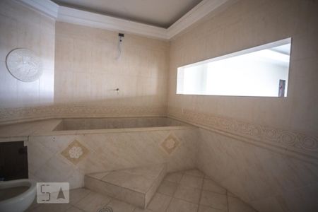 Casa à venda com 900m², 8 quartos e 10 vagas Casa à venda com 900m², 8 quartos e 10 vagasBanheiro suíte 3