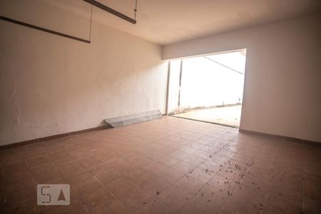 Casa à venda com 900m², 8 quartos e 10 vagas Casa à venda com 900m², 8 quartos e 10 vagasGaragem