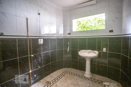 Casa à venda com 900m², 8 quartos e 10 vagas Casa à venda com 900m², 8 quartos e 10 vagasBanheiro