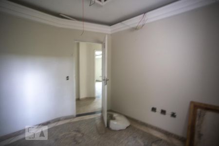Casa à venda com 900m², 8 quartos e 10 vagas Casa à venda com 900m², 8 quartos e 10 vagasQuarto 4