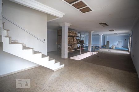 Casa à venda com 900m², 8 quartos e 10 vagas Casa à venda com 900m², 8 quartos e 10 vagasSalão