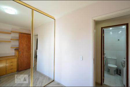 Quarto 1 de apartamento para alugar com 2 quartos, 49m² em Chácara Inglesa, São Paulo