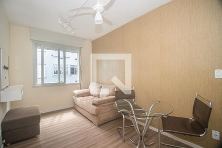 Sala de apartamento para alugar com 1 quarto, 42m² em Passo D’areia, Porto Alegre