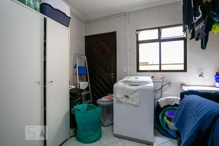 Casa à venda com 200m², 3 quartos e 6 vagasÁrea de serviço