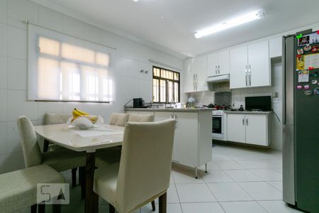 Casa à venda com 200m², 3 quartos e 6 vagasCozinha