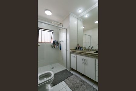 Casa à venda com 200m², 3 quartos e 6 vagasBanheiro da Suíte