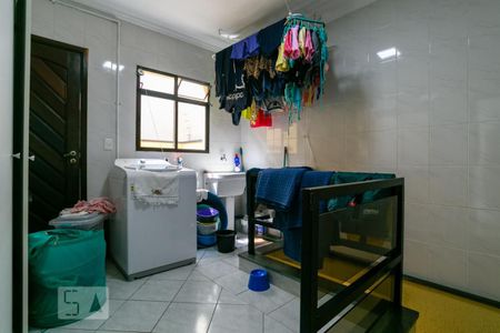 Casa à venda com 200m², 3 quartos e 6 vagasÁrea de serviço