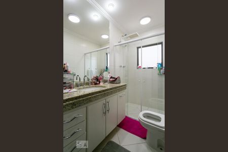 Casa à venda com 200m², 3 quartos e 6 vagasBanheiro