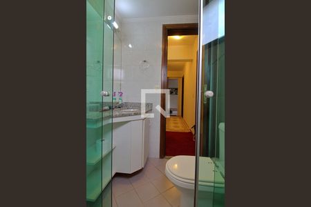 Apartamento à venda com 132m², 3 quartos e 3 vagas Apartamento à venda com 132m², 3 quartos e 3 vagasBanheiro da Suíte 2