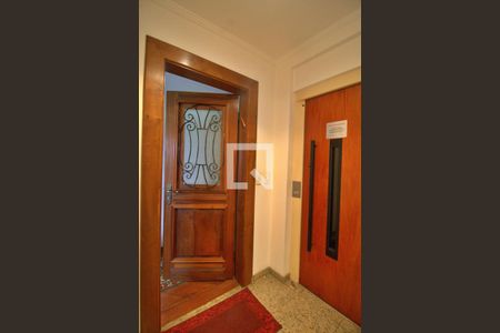 Apartamento à venda com 132m², 3 quartos e 3 vagas Apartamento à venda com 132m², 3 quartos e 3 vagasSala