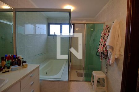 Apartamento à venda com 132m², 3 quartos e 3 vagas Apartamento à venda com 132m², 3 quartos e 3 vagasBanheiro da Suíte 1