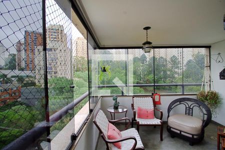 Apartamento à venda com 132m², 3 quartos e 3 vagas Apartamento à venda com 132m², 3 quartos e 3 vagasVaranda da Sala